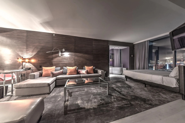 StripViewSuites at Palms Place