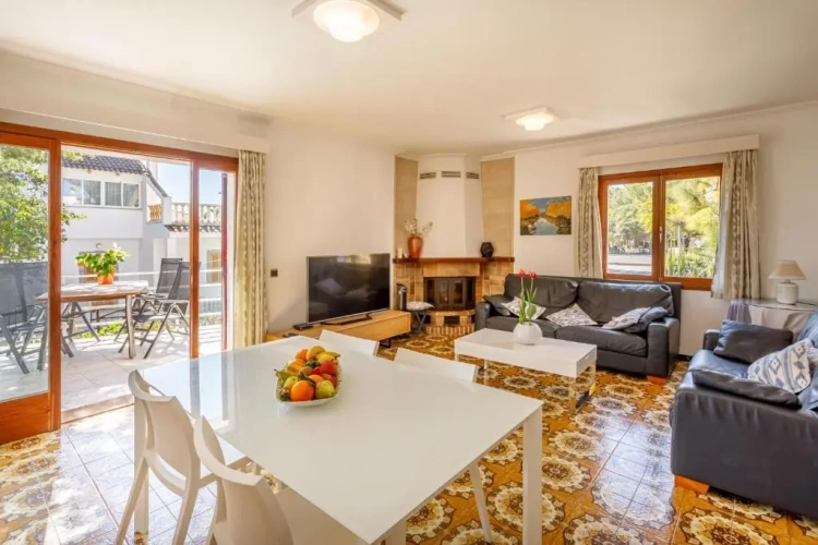 3 Bedrooms Chalet