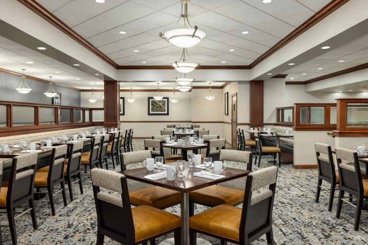 DoubleTree by Hilton Pittsburgh - Green Tree photo 27