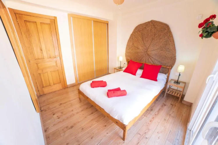 BEACH AND CENTER APARTMENT 2 BEDROOMs