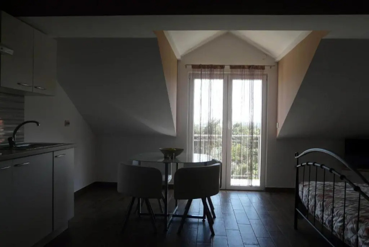 Apartments Sabioncello