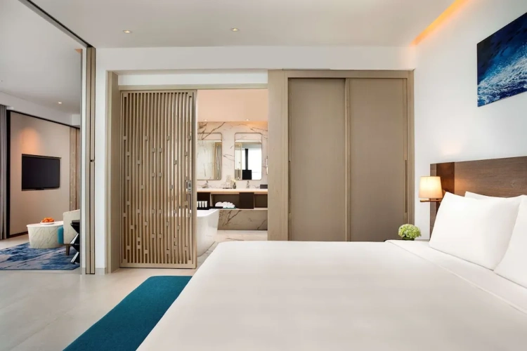 Executive Double Corner Suite with ocean view