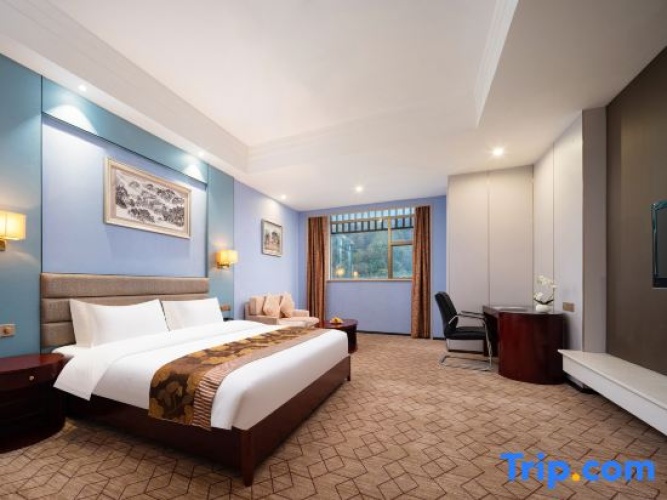 Standard Double room with view