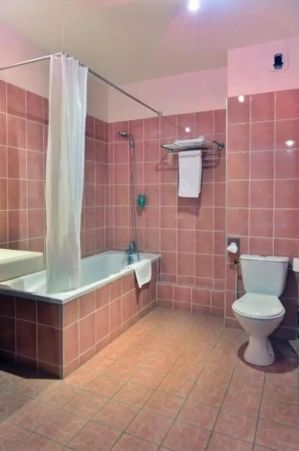 Comfort room