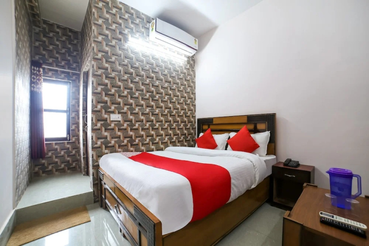 Hotel Kalindi by OYO Rooms