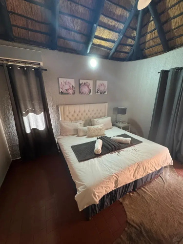 Singwe Private Safari lodge