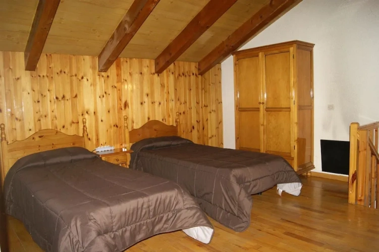 1 Bedroom Standard Apartment with mountain view