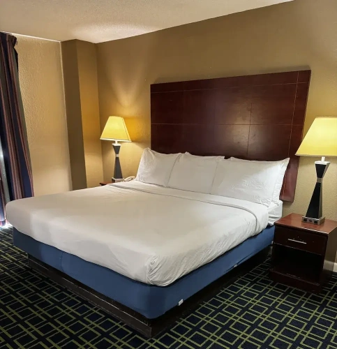 Standard Double room with city view
