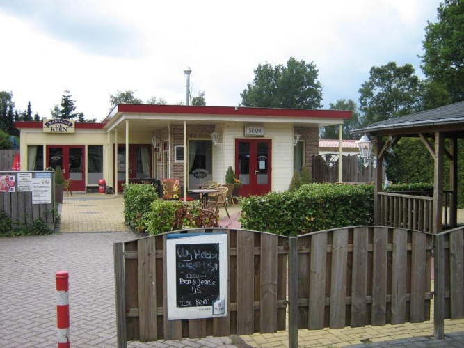 2 Bedrooms Chalet