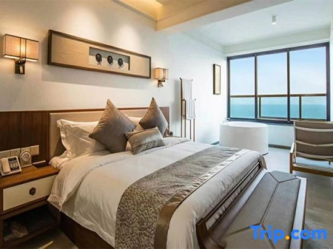 3 Bedrooms Suite with ocean view