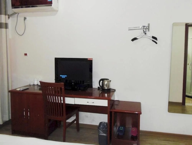 Ronghe Xinya Business Hotel
