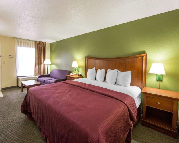Quality Inn Merchants Drive