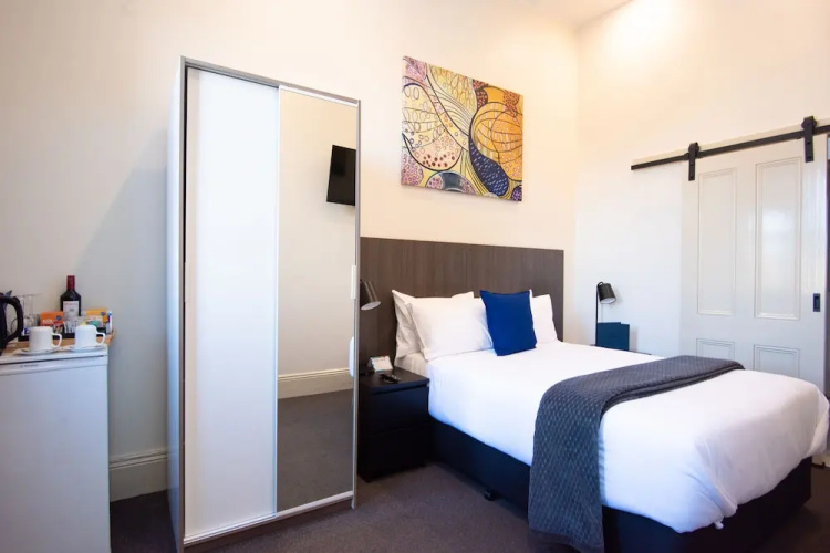 The Mile End Hotel