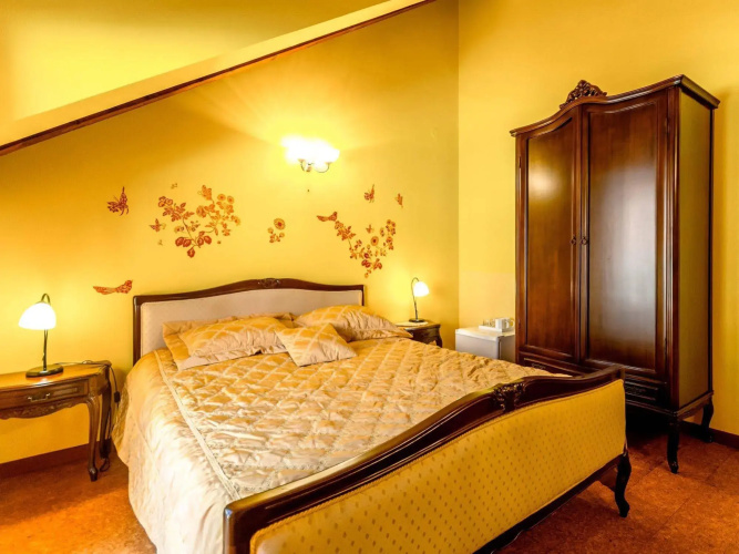 Tianis Apartments
