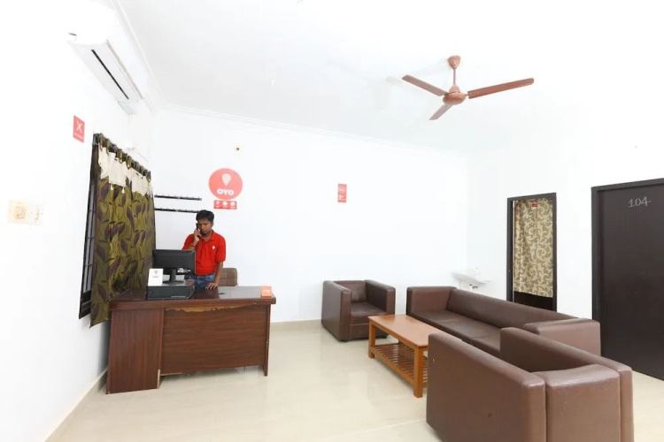 OYO Flagship 15924 Jas Residency