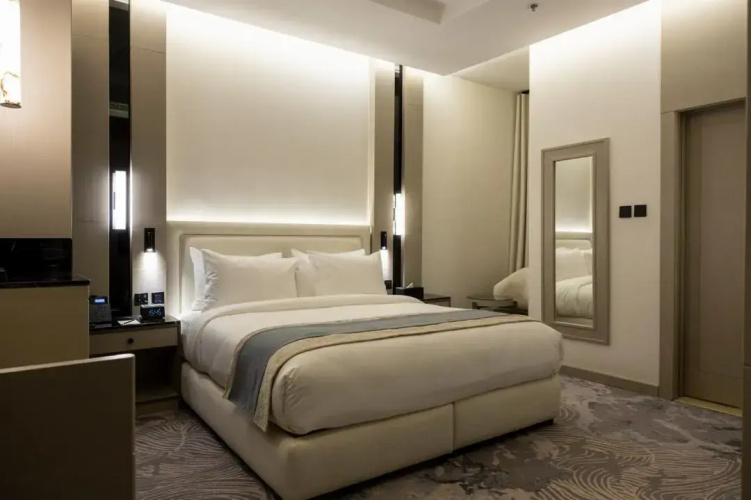 Luxury Night Hotel Al Yasmin