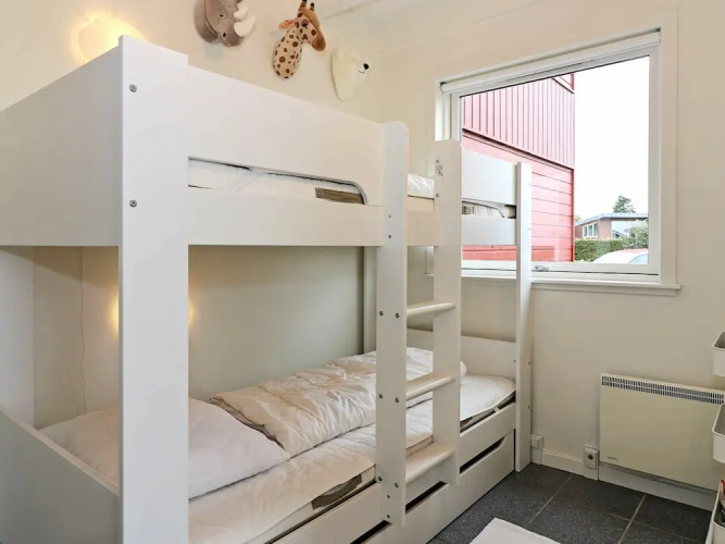 Spacious Apartment for 6 in Hadsund
