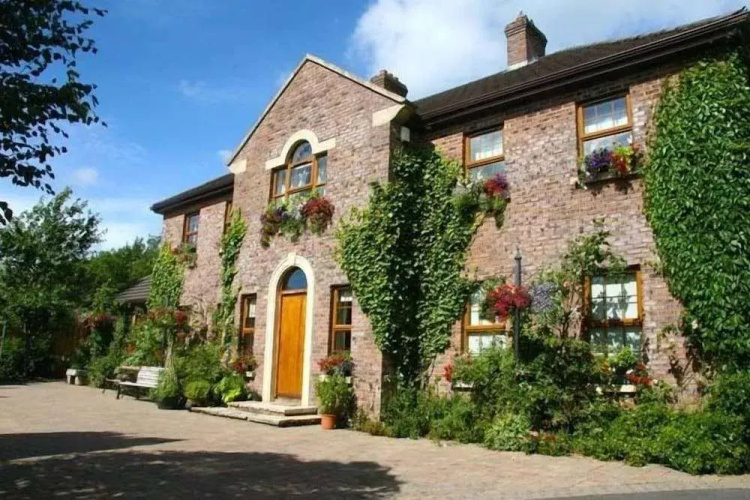 Tirconaill Lodge