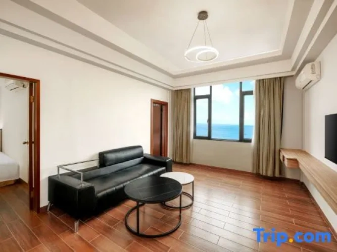 2 Bedrooms Family Suite with sea view