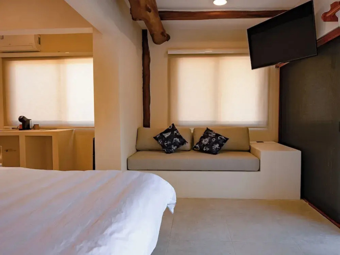 Beachfront Hotel Boutique DK