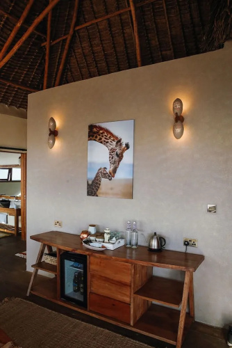 Lions Bluff Lodge