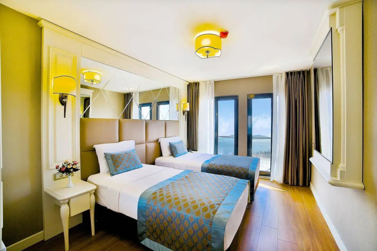 Beethoven Suit Hotel