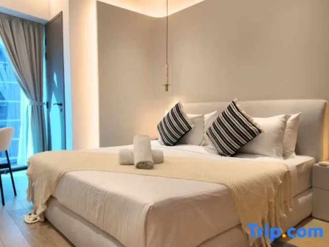 3 Bedrooms Apartment with balcony