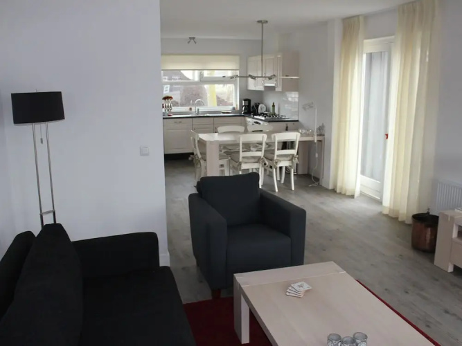 Comfortable Villa With Combi-microwave, Near Terherne