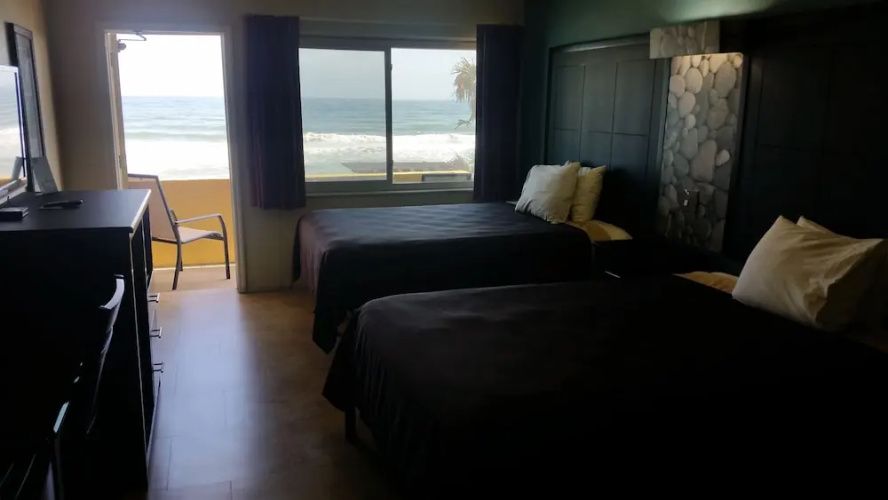 Driftwood Resort