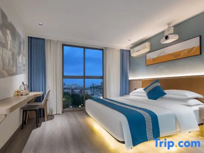 Premium Double room with city view