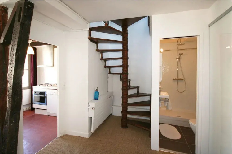 My Apartment in Paris Jonquiere