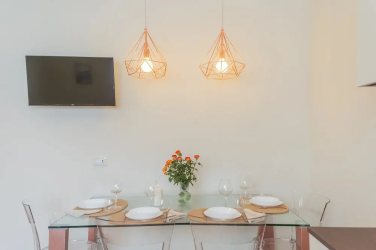 Como Dreams Apartments - Serendipity Suite