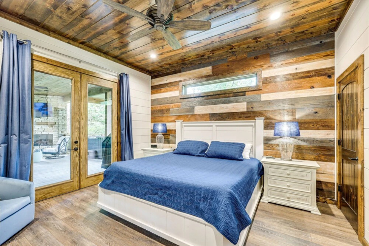 Cozy Cabin w/ Hot Tub ~ 5 Mi to Broken Bow Lake