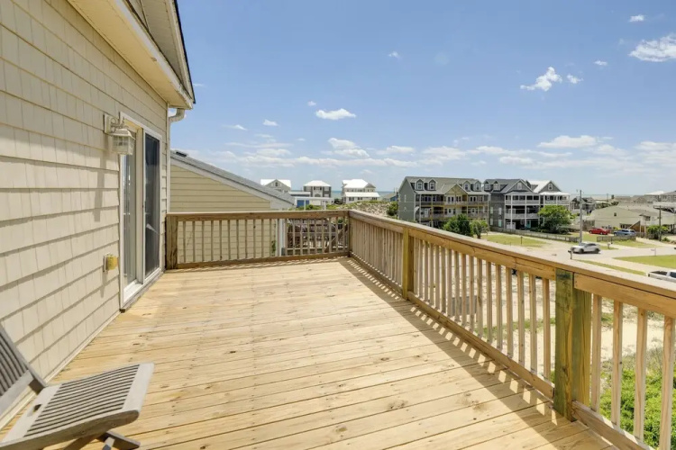 Inviting Atlantic Beach Townhome ~ 1/2 Mi to Ocean