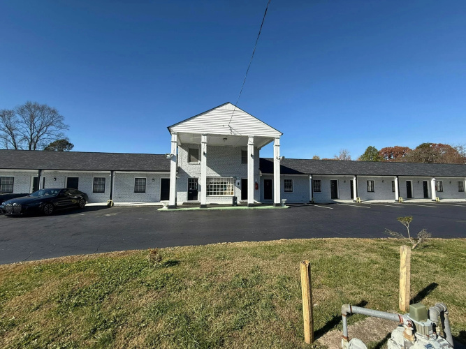 Oyo Hotel Economy Inn Us-29 Danville - Danville, VA
