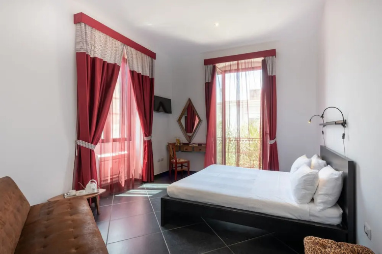 B&B Maria Vittoria and Apartments