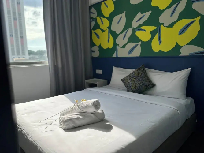 Traveller Ark Hotel & Bunks