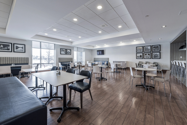 Holiday Inn Express & Suites Saint - Hyacinthe photo 27
