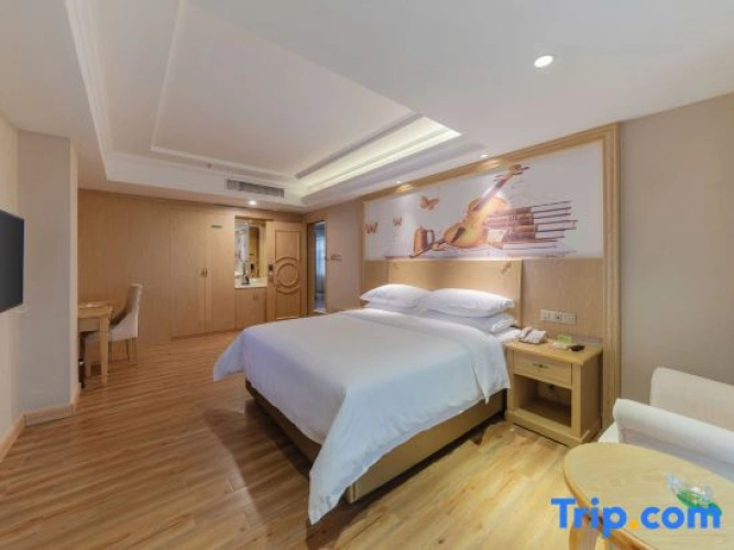 5 Bedrooms Deluxe Duplex Suite with view