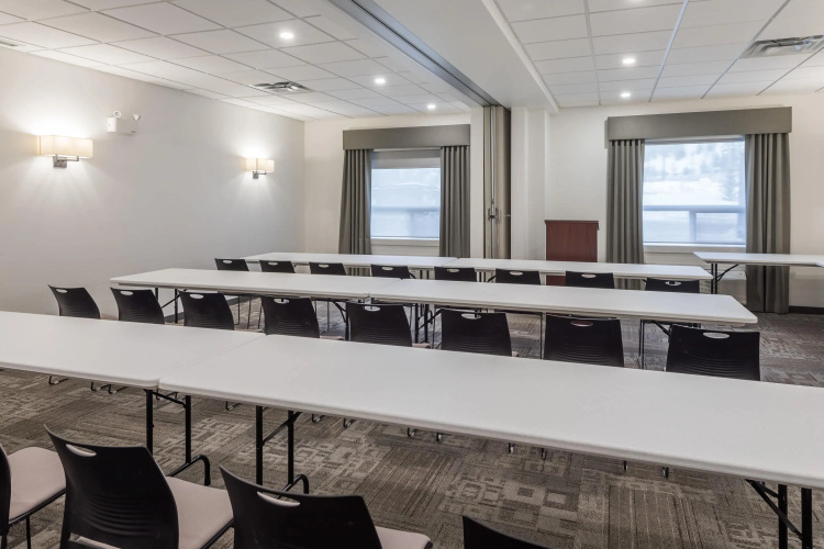 Ramada by Wyndham Revelstoke photo 14