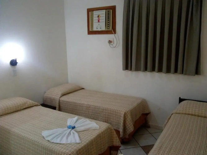 Standard Triple room