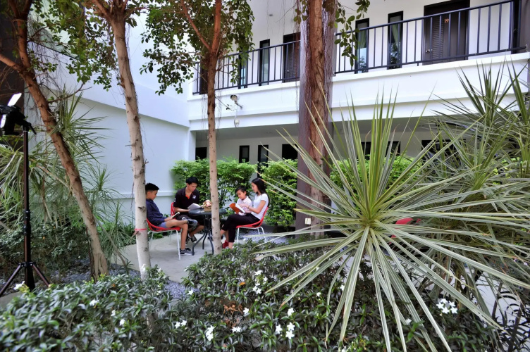 Gasser Park & Residence