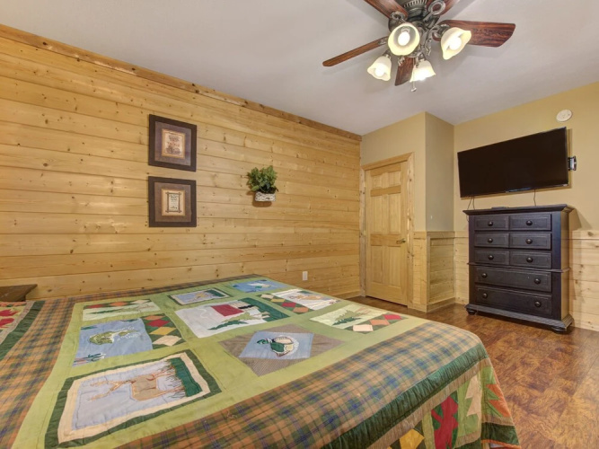 Hickory Hollow Lodge