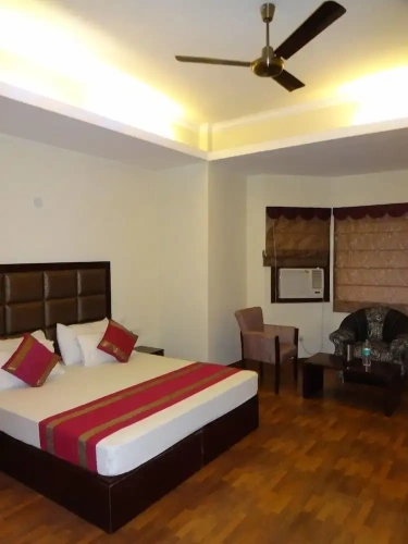 Deluxe Suite