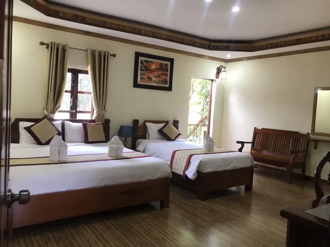 1 Bedroom Standard Triple room with balcony and with city view