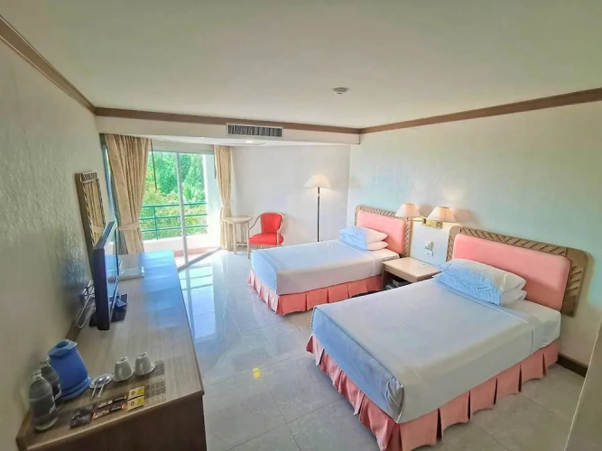 Superior Twin room with balcony