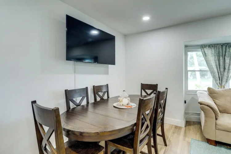 Pet-friendly Cocoa Beach Home: Walk to Beach!