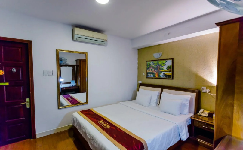 Lantern Hotel