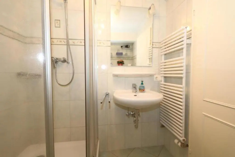 Haus-Suedstrand-Appartement-11