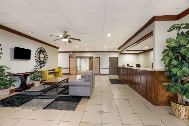 Days Inn by Wyndham Alice